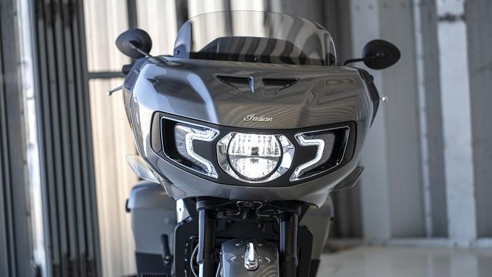 Неймовірний Баггер від компанії Indian Motorcycle - Challenger. Неймовірний Баггер від компанії Indian Motorcycle - Challenger.